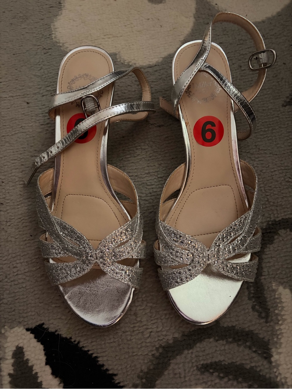 Women’s Silver Glitter Strappy Sandals - Elegant Evening Wear